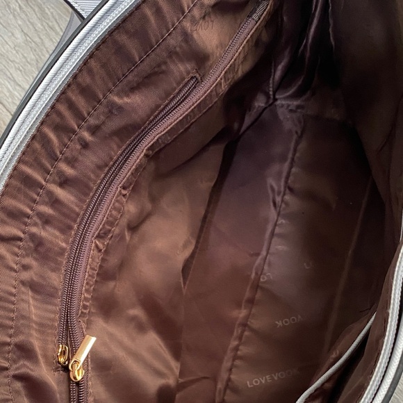 Elegant Gray Tote Bag - Picture 13 of 16